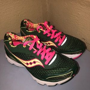 Saucony Shadow Genesis Women’a running shoe